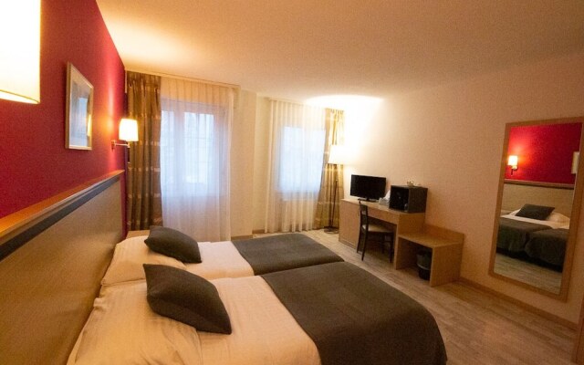 Hotel De La Vieille Tour