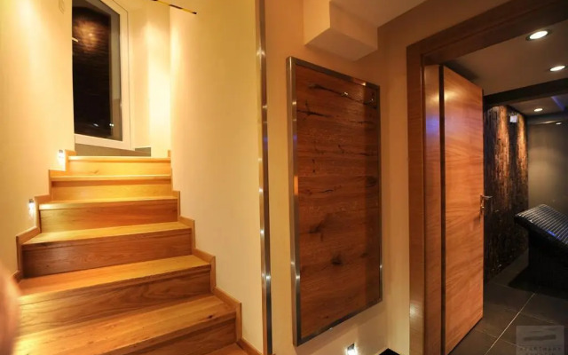 Lucky 8 Guesthouse