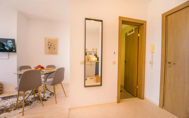 Studio 9, St John Park