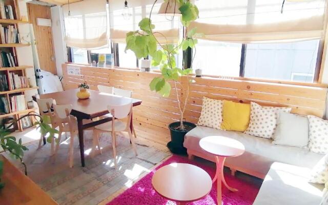 TEN To SEN Guest House Takamatsu