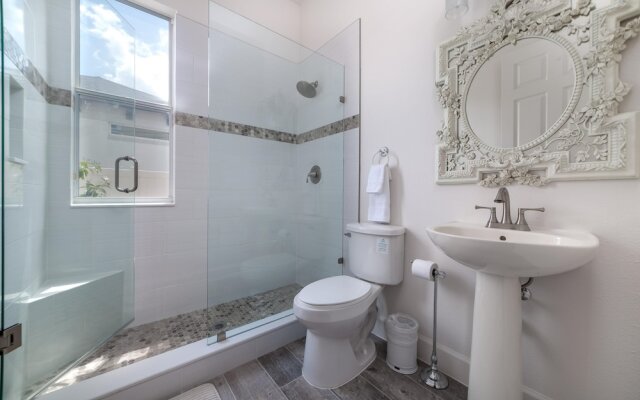 Rvh_295r Sparkling Oasis 4 Bedroom Home