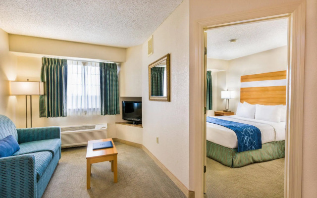 Hampton by Hilton Grand Cayman Seven Mile Beach