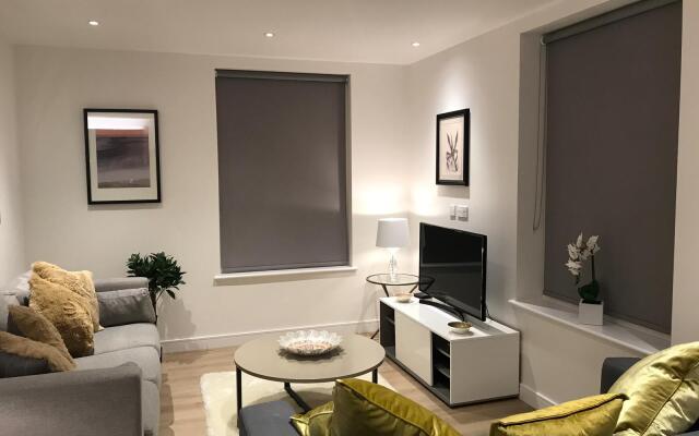 Kew Bridge Apartments