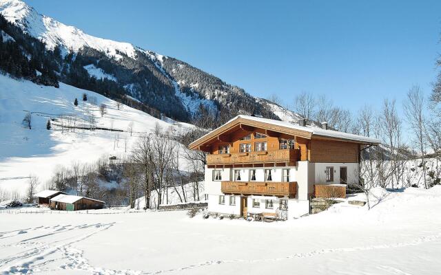 Apartment in Fusch an der Glocknerstrasse in Nature