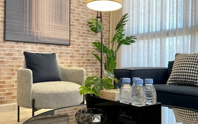C Living - Premium 3 Bedroom - AQIQ