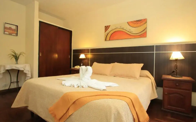 Hotel Sierralago Avenida