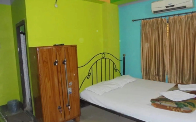 Sheelas Guest House & Restaurant