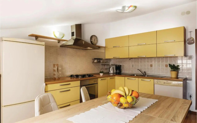 Apartment Fazana with Sea View 04