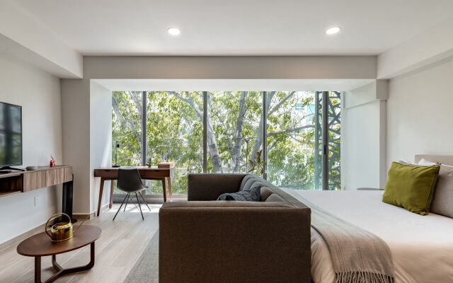 Casai Roma 1 BR Stylish Retreat