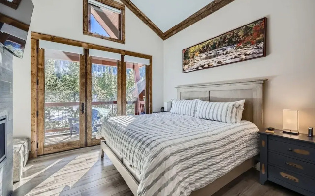 1890 The Seasons 3 Bedroom Townhouse