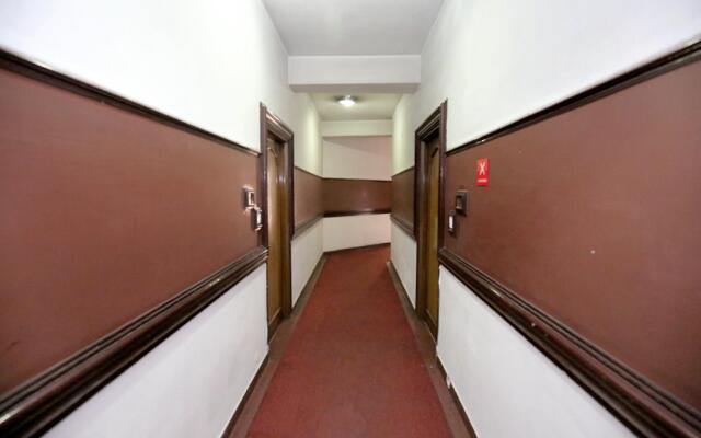 OYO 9985 Hotel Sekhon Grand