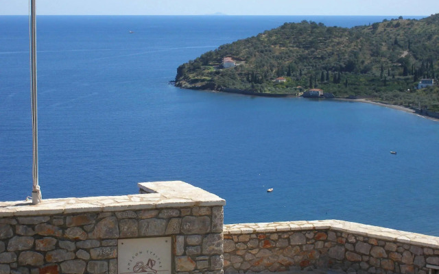 Apelon Tiritas Villas