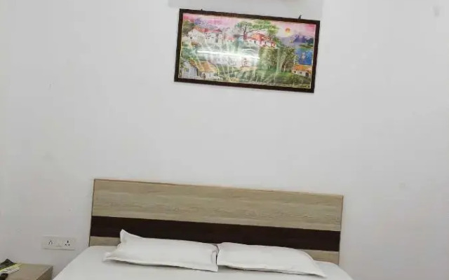 OYO 70092 Hotel Maharaja