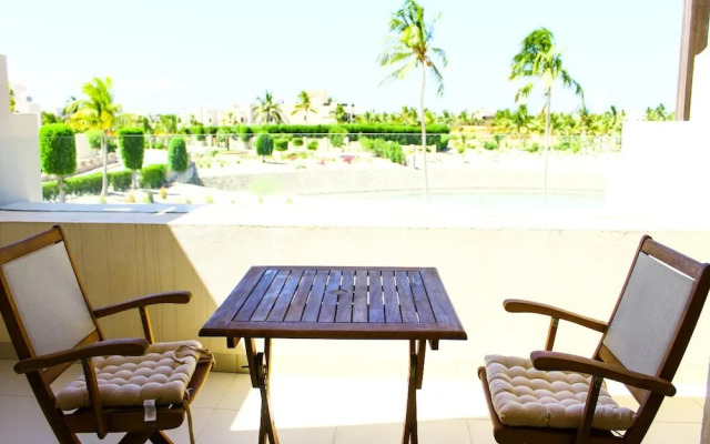 Lagoon View Apartment With Terrace