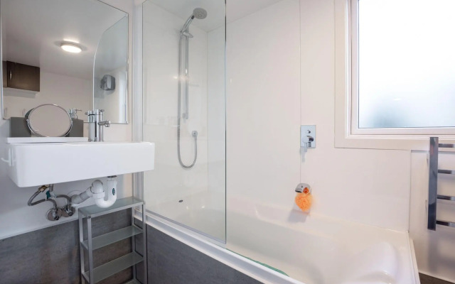 Sydney Street Apartments