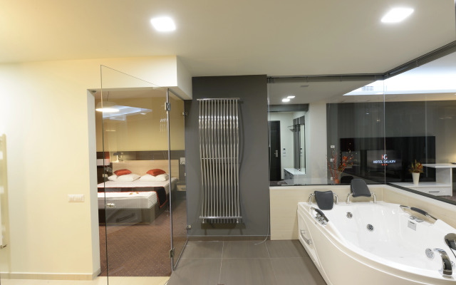 Hotel Galaxy