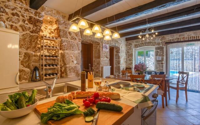 House Villa Kiry