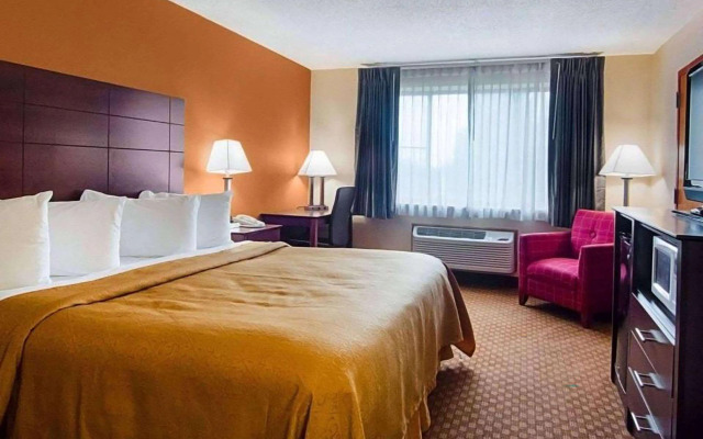 Super 8 by Wyndham Sturtevant/Racine