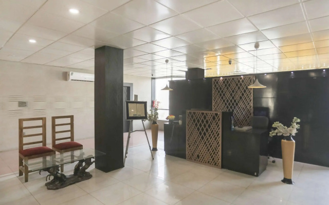 Hotel Cayman by OYO Rooms