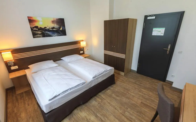 Ruhr Inn Hotel & Hostel