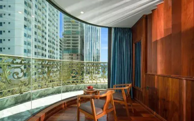 Monalisa Luxury Hotel