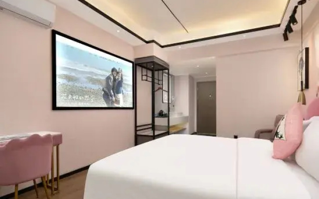 Jimmy Fashion Hotel (Changsha Yuehu Park Subway Station)