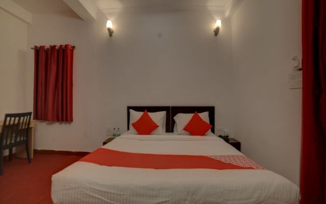 Oyo Flagship 30552 Sector 53