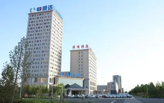 Huashun Hotel