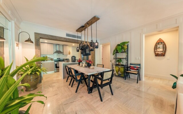 Deluxe Apartment at El Portillo QB