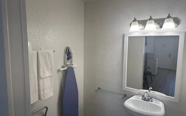 Premier Inns Metro Center