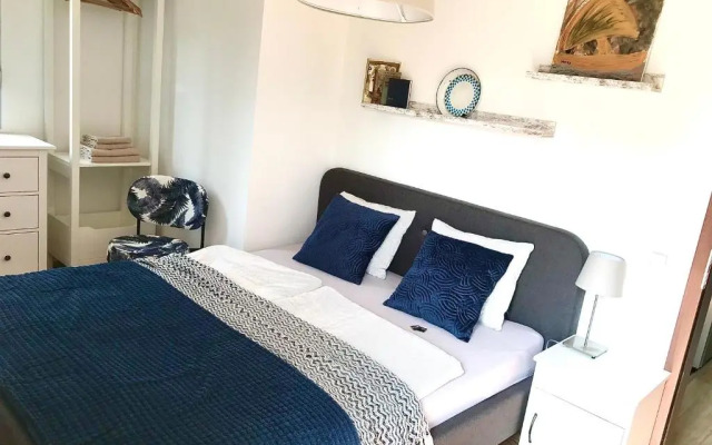 Erkel 19 Apartmanház