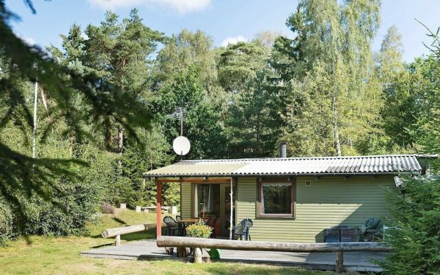 Well-furnished Holiday Home Nearby a Recreational Lake