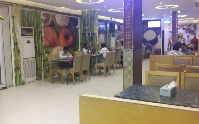 Savoy Inn Hotel