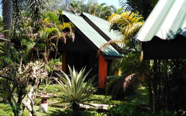 Sanuk Bungalow