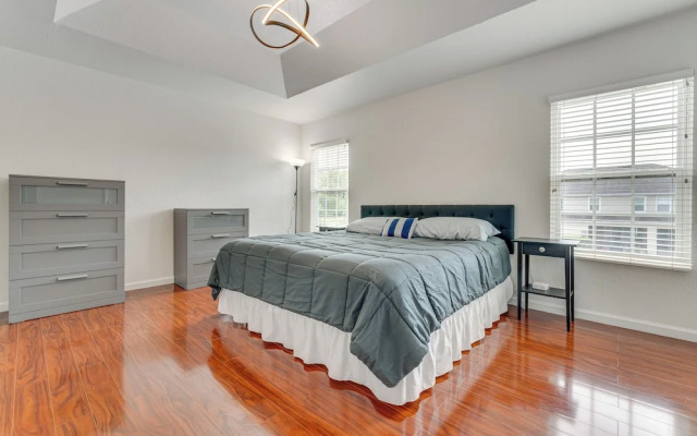 Pool, Hot Tub & Theatre Access: Kissimmee Gem