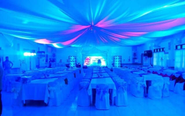 Villa Paraiso Resort & Waterpark