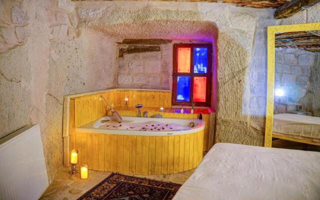 Aşk-ı Nare Cave Hotel Swimming Pool & SPA