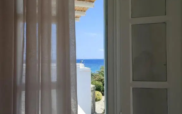 ARK Tinos