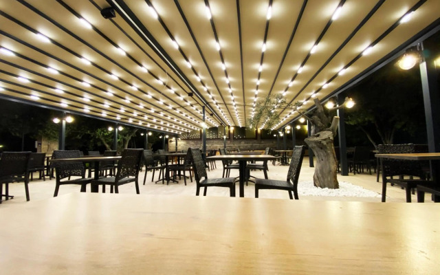 Assos Park Hotel