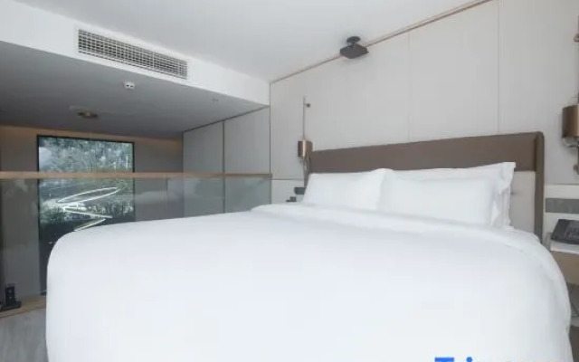Hong Kong Garden Hotel