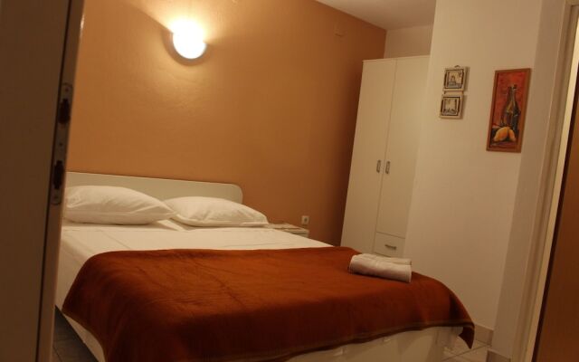 Apartmani Emilio Novalja
