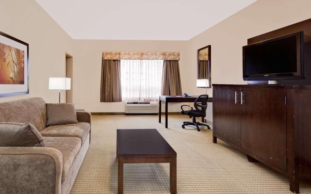 Ramada by Wyndham Lac La Biche