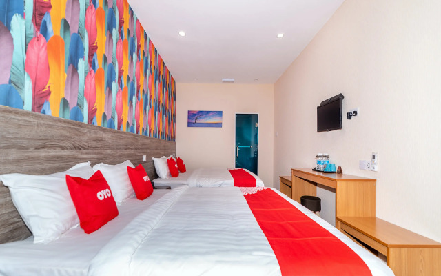 OYO 90147 Hilltop Hotel