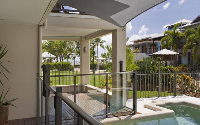 Agincourt Beachfront Apartments