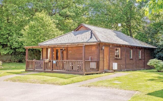 Tilford Woods Lodge Retreat