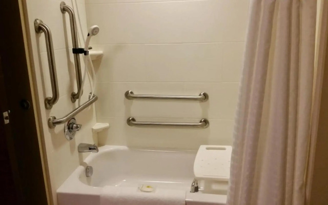 Comfort Inn & Suites West - Medical Center