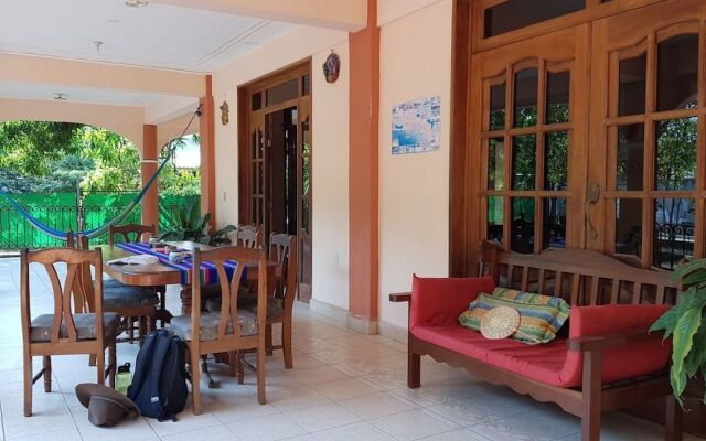 Villa Mango Hostel