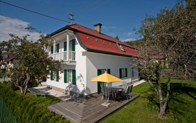 Ferienhaus Kleine Gartenvilla