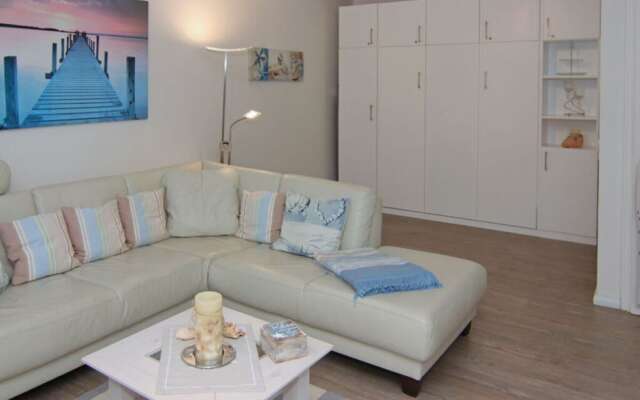 Sea View E&J Paul Comfortable Vacation Home