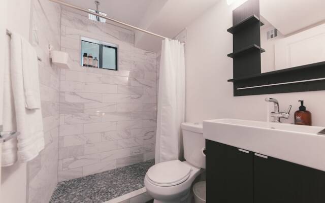 WanderJaunt Apts near Roosevelt Row